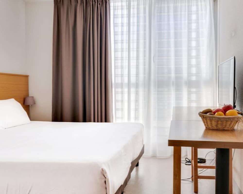 Residhotel Galerie Tatry Bordeaux Exterior photo